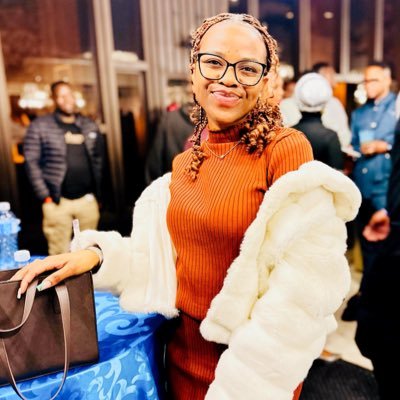 Sapiosexual😍| virgo😊|Mosione⭐| Aspiring CA(SA) 👑❤👩🎓