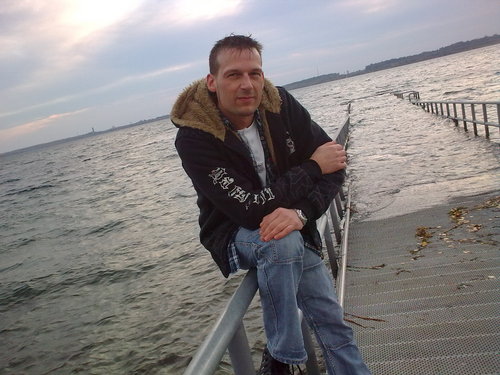 Tunix1971's profile picture. 