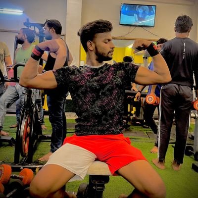 Surajrajpu1593's profile picture. खंड सह मंत्री (विवेकानंद प्रखंड) (नोएडा महानगर)🚩⚔️विश्व हिंदू परिषद बजरंग दल ⚔️🚩धर्मो रक्षति रक्षितः⚔️🚩इतिहास रटना नहीं है, रचना है' ⚔️🚩🔥