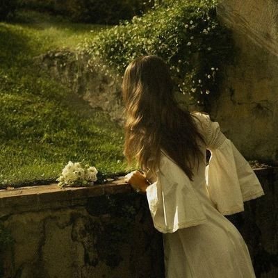 sylvaniaax's profile picture. Namaku cuman fiksi