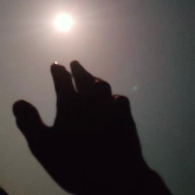 Hemananth_06's profile picture. 