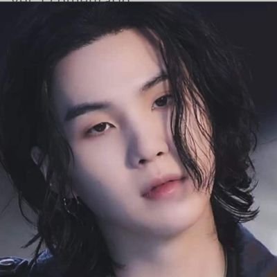 Nohemykv's profile picture. 