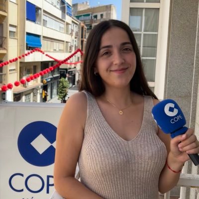 Futura Periodista y Comunicadora 🎤📷. Cuenta formal
