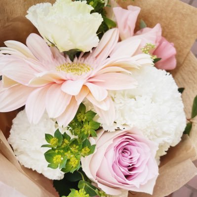 20↑￤一応雑多垢 💐￤しばらく低浮上です！！