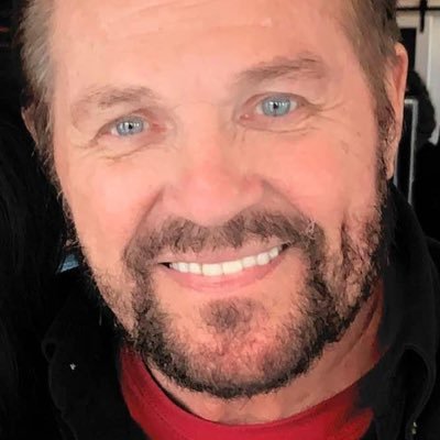 Actor. director, producer, writer, singer and ballroom dancer. I decided to write my own ticket, writing a TV show called Bail Out. https://t.co/OYURd1ZWUj