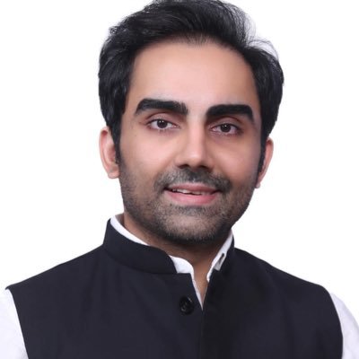 Hardiksikka12's profile picture. An entrepreneur, startup founder, member of congress and who believes in the power of voice of the people. Inspired By Rahul ji Bharat jodo yatra !!