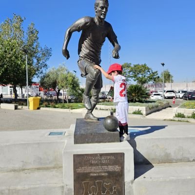 Jose54647313's profile picture. Hasta la muerte