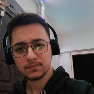 Berkaysgr045's profile picture. Quizás este mundo sea el infierno de otro planeta.