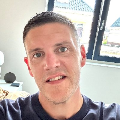 Welshman currently a resident of the Hague! Chat is always good. DMs open.