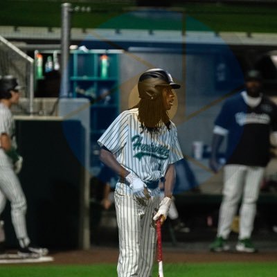 2025 CF, 2B Huntsville High School 6’0 145 #9366618811 @johnnieisthegoat@gmail.com