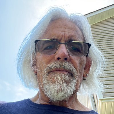 Living in Clarksville TN. Retired from DOD after 41.5 yrs. Married to my beautiful wife Gail. Dad to 10 kids and Papa to 6!