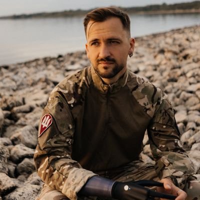 AndriyZotikov's profile picture. ветеран, однорукий бандіт, адепт чорного гумору, депресивний ведучий ННП