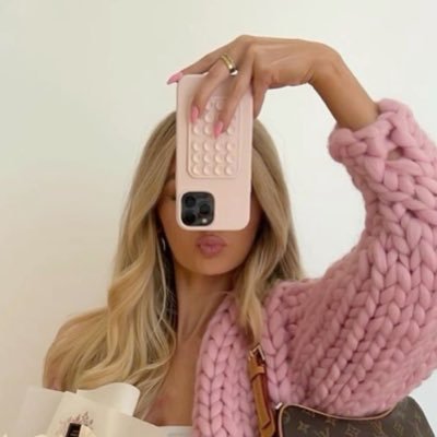 cookiejarqueen's profile picture. 🍭🍬🍭🍬 The candy of my sweet lover’s life