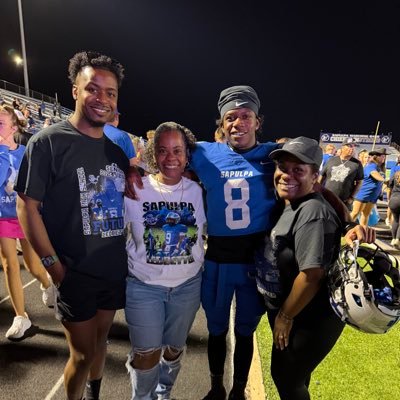 WR/DB @Sapulpa_FB c/o 25-Ht:5’8-150-GPA 3.0-NCAA: 2310146132 ☎️9188130045-HC @timholt11 https://t.co/s4Wu8P00eR