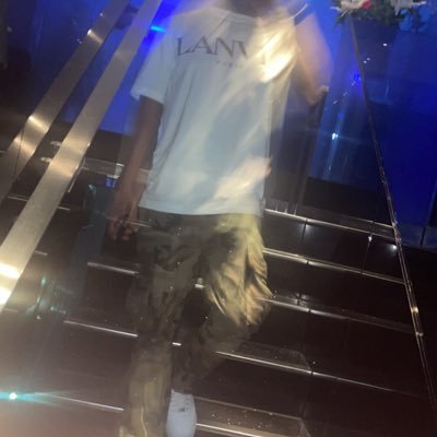 Shellz_e8's profile picture. 