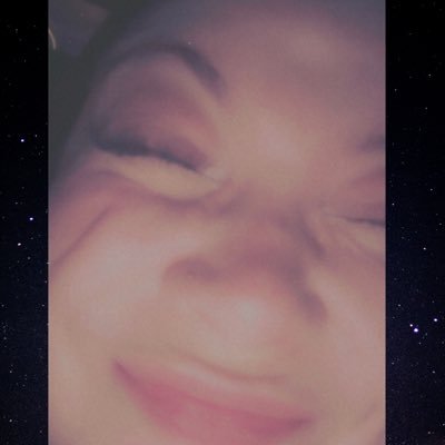 ikigai_kb's profile picture. {𝚜𝚘𝚌𝚒𝚊𝚕𝚒𝚜𝚝} 💕 into: the paranormal•poker•music•stand-up comedy•learning Spanish•crocheting•drawing.