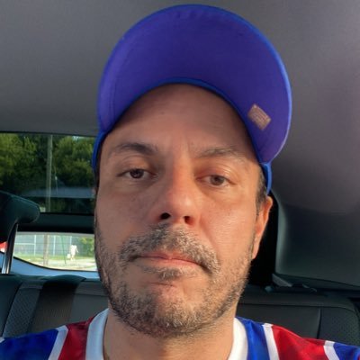 Perfil de Torcedor do Bahia | Representante da Embaixada Cana Da Baêa (Toronto) | Ninguém nos vence em vibração! Pensar Grande é Pensar fora do Eixo!BBMP 🤍❤️💙