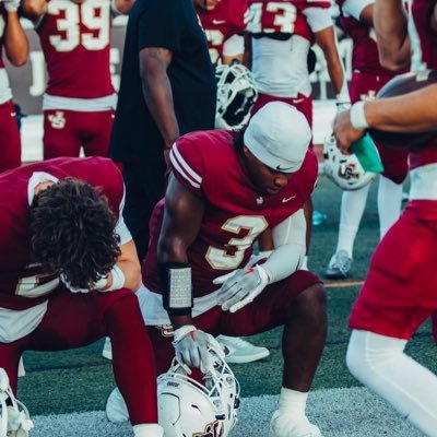 Slot/RB @ Carlsbad HS 5’9 l 200 lbs l Class of 27’ cell: 760-712-8476