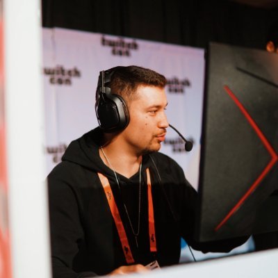 •Pro gamer•
•CHRONICWHOOPASS•
•FPS Competitive Player•
•@Evasion_GG•
•Powered by Tarkov Arena•