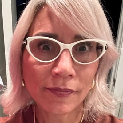 Lover of chocolate, sunsets,and my pup Cooper! #RESIST. We Are Not Going Back! LGBTQ+🏳️🌈 🏳️⚧️ ally,🇺🇦, 🌊 , #BLUECREW, #BlueVoices. 🚫DM’s