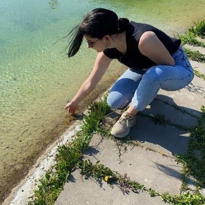🙏 My faith: Christianity. Created a series of skin care and beauty products, quickly becoming a leader in the field of modern skin care and beauty