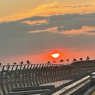 itsrrrrukshana's profile picture. :)