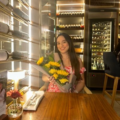 Caro1211D's profile picture. Sometimes you have to fall before you fly ✨