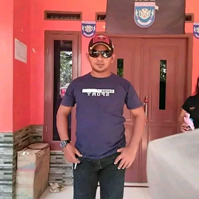 Muhamad09996824's profile picture. 