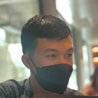 Second-year student navigating the world of Digital Business specialized in e-Commerce. Lover of tech, trends, and a good cup of coffee.