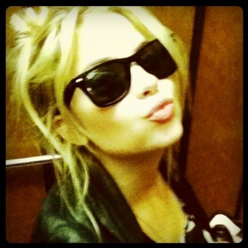 WickedHannaM's profile picture. If you're talking about me behind my back, you're in a pretty good position to kiss my ass. Prettiest liar by far.