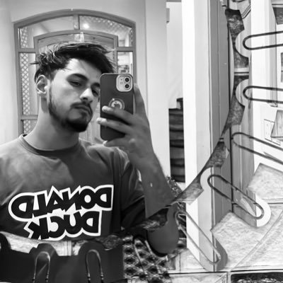 Zubair052613's profile picture. 