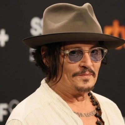 An American 🇺🇸 actor, Producer, and Musician 🎶 : I think the thing to do is enjoy the ride while you're on it. I am JOHN CHRISTOPHER DEPP II ©️🙎🏼♂️🤍