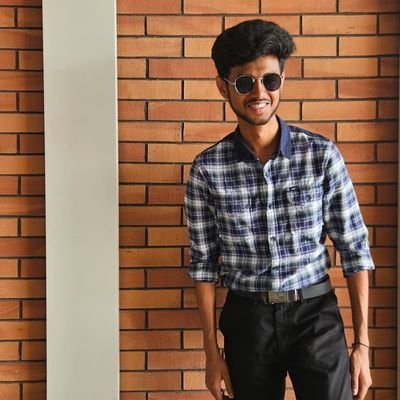 Merudand seedha rakh!