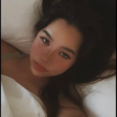 lifeofjhoana's profile picture. honestly who cares