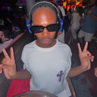 Javonchii_i's profile picture. BOW BOW BOW…. BOW BOW BOW GET IT SEXYYYYYYY😩😩