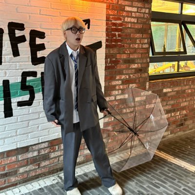 imsongi_'s profile picture. 🇰🇷上学中 181 75 0m 照本 兴趣私