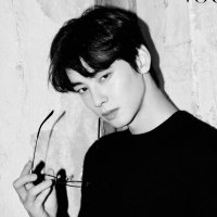✽ SOL. (@soloveeunwoo) 's Twitter Profile