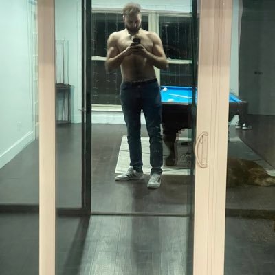 tecHpoin7's profile picture. 