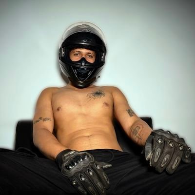Zamxxx22's profile picture. Mototaxista vergón y activo 👿 ven y disfruta de todo mi contenido hot 🔥