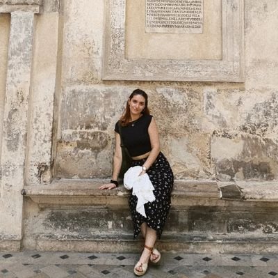 Historiadora del arte y máster en Libro Antiguo📚 Oposito a Archivos 📜 también hablo de mujeres medievales y literatura 📢