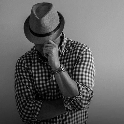 Author of Red Barchetta https://t.co/JZROGEscaf, recovering entrepreneur, and Boutbon aficionado.