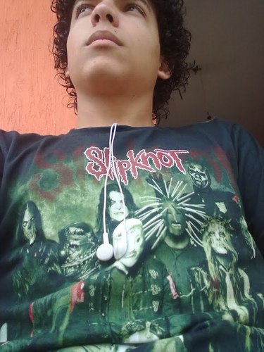 Boyfriend @ _DiihStar, my style is the new metal, I do not care about the feelings of others, and above all ... I do not believe in their god ...