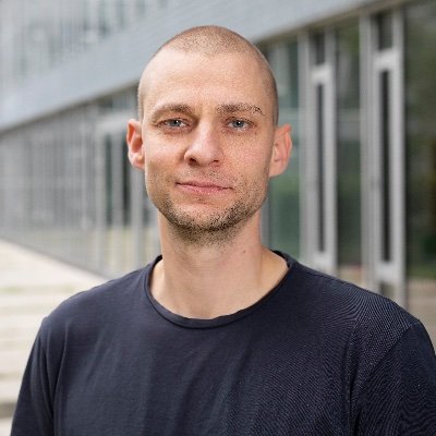 Assoc. Prof, University of Copenhagen, DK. Literary scholar with a penchant for polemics. Words in @newlithist @EnvHumanities @TCSjournalSAGE @literature_med
