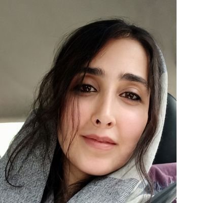 Artist, Disigner, Sport
من یه هنرمند مستقل هستم که در سال ۶۷ چشم به جهان گشودم علاوه بر نقاشی ،طراحی لباس و کیف هم میکنم.
