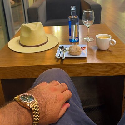 theBiche_'s profile picture. I am educated fool with money on my mind - Financial engineer IRL