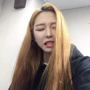 chatanisac26207's profile picture. 