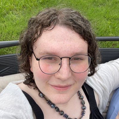@jenpissgirl