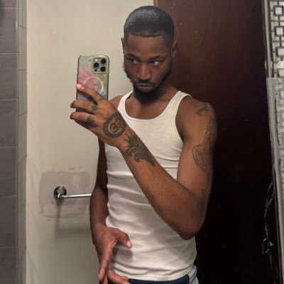 $lilotfock 18+‼️top (verse for my nigga) snapchat: lilotfock // instagram: @5ivestarlilo