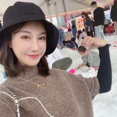 Eliana826913320's profile picture. Embracing my quirks and giggles 🌸