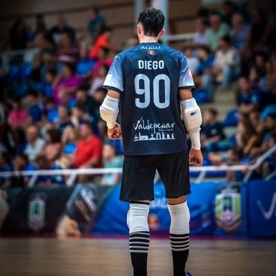 ⚽Portero del Viña Albali Valdepeñas @VinaAlbaliFS. Cedido en @CFS_Pinatar.
🇪🇸U23. 💼 @Limones5Agency. Campeón de España de Selecciones Autonómicas Sub-19🏆